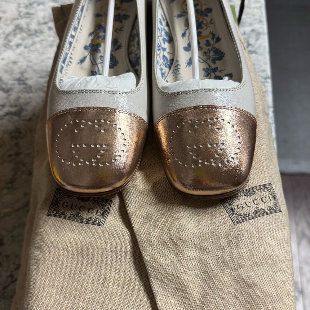Gucci GG Logo Women's Rose Gold Toe Ballet Flats Size 39.5 NEW w/box & dust bags